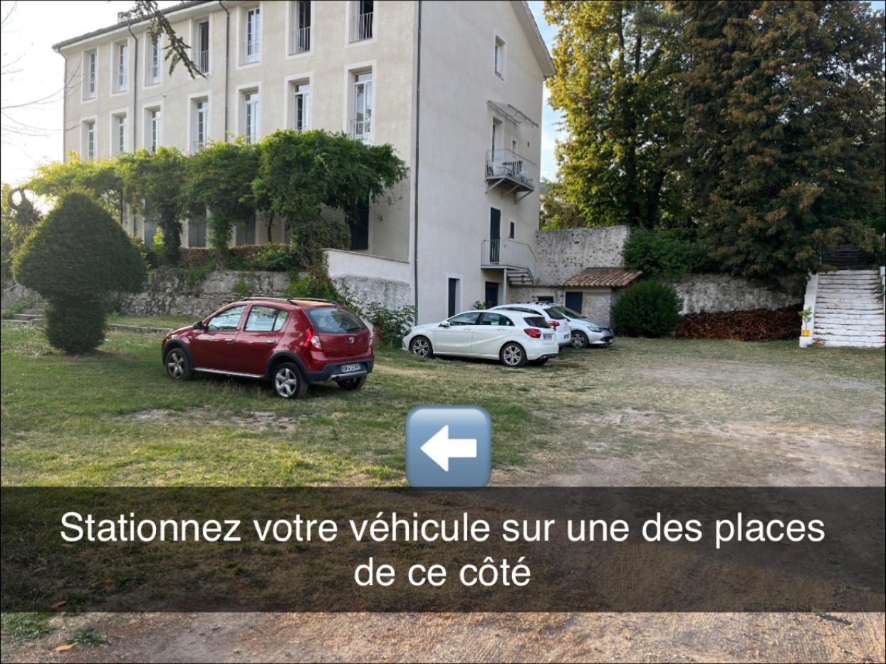 Les Glycines, Charmant Studio Au Calme Dans Batisse De Maitre Proche Du Centre Ville Parking Gratuit ディーニュ・レ・バン エクステリア 写真